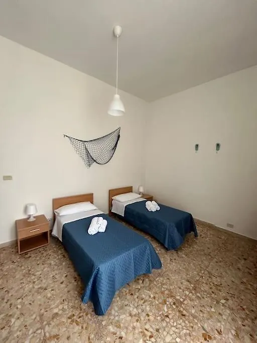 Lejlighed Casa Vacanze Il Glicine Torre Archirafi